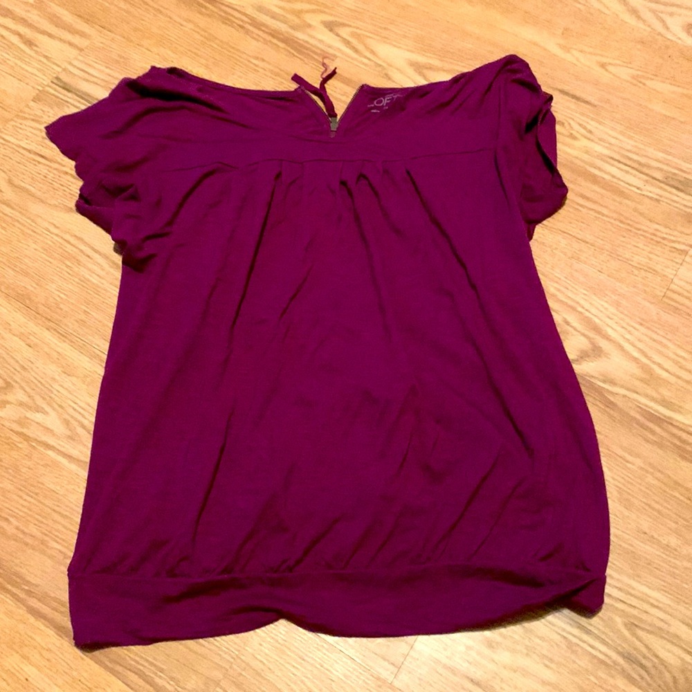 Womens  lightly worn loft shirt